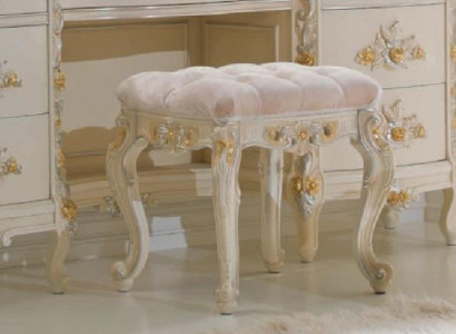 Chesterfield ottoman side luxury bench upholstered bedroom baroque